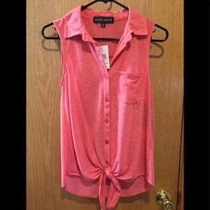 Almost Famous sleeveless utility top